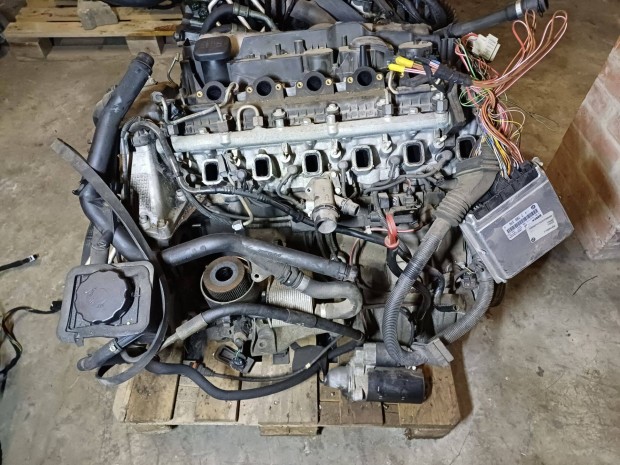 BMW E46 E39 3.0d 306D1 4db motor egyben Eladó