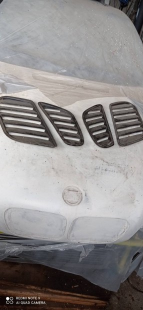 BMW E46 GTR Rács Motorháztetőbe