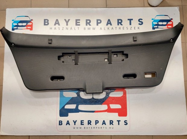 BMW E46 compact fekete csomagt�r csomagtart� ajt� burkolat bor�t�s k�