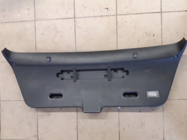 BMW E46 compact fekete csomagt�r csomagtart� ajt� burkolat bor�t�s k�