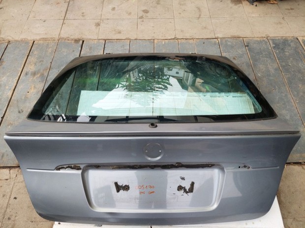 BMW E46 compact sz�rke csomagt�r ajt� csomagtart� fed�l