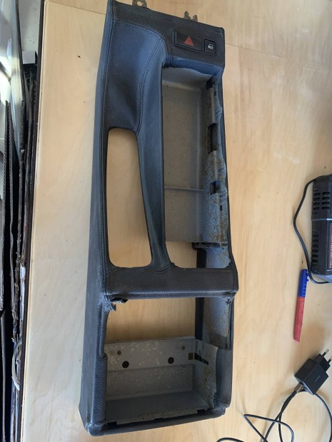 BMW E46 coupe Br kzp box, knykl, kzifk, mszerfal, vlt