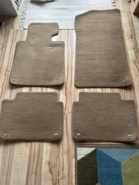 BMW E46 gy�ri b�zs sz�nyegszett