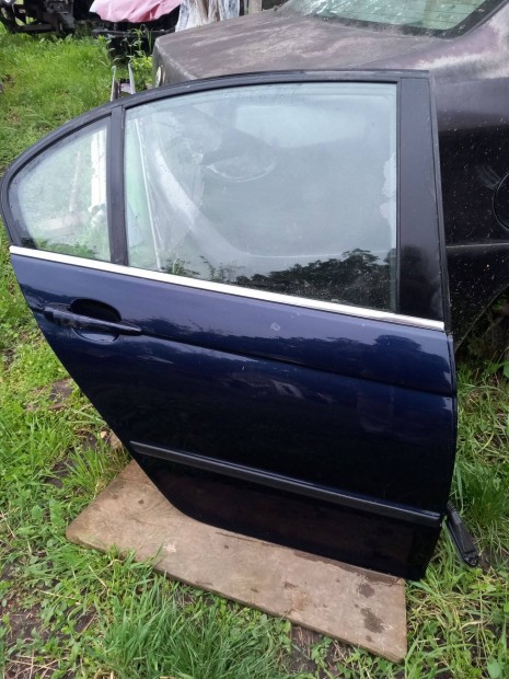 BMW E46 jobb és bal hátsó ajtó