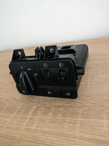 BMW E46 l�mpamodul 3.6 LCM kapcsol�