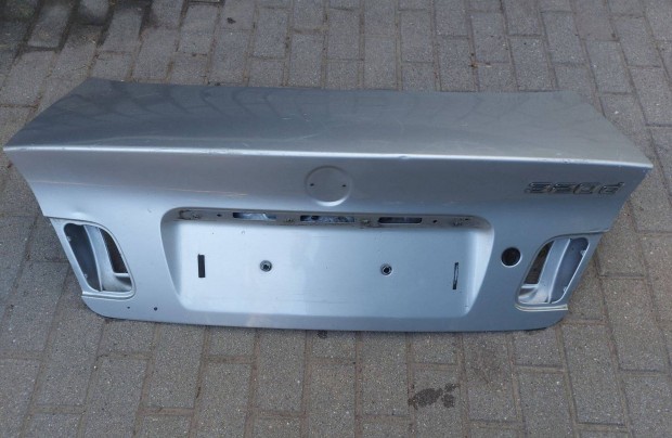 BMW E46 limuzin csomagtérajtó