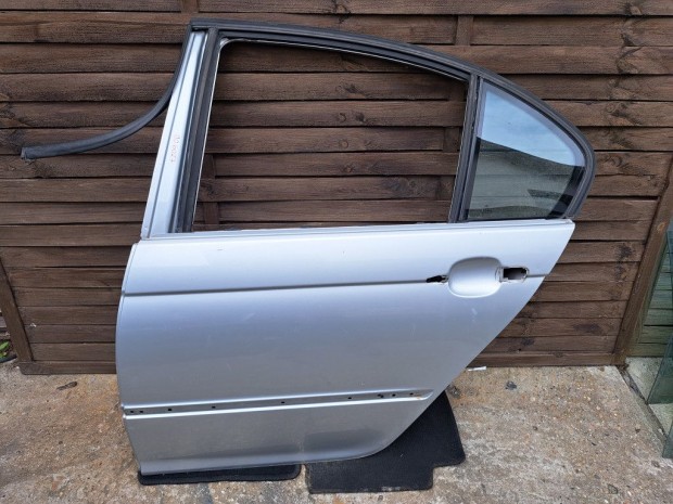 BMW E46 sedan ezüst titansilber titansilver bal hátsó ajtó