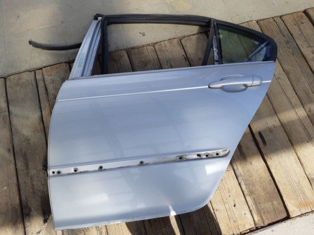 BMW E46 sedan ezüst titansilber titansilver bal hátsó ajtó