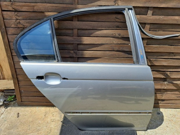 BMW E46 sedan ezüst titansilber titansilver jobb hátsó ajtó