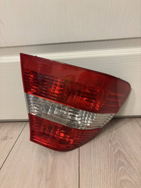 BMW E46 sedan jobb h�ts� l�mpa