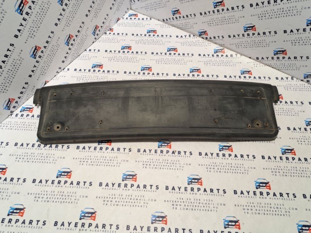 BMW E46 sedan touring els� l�kh�r�t� rendsz�m tart� d�szl�c m�anyag