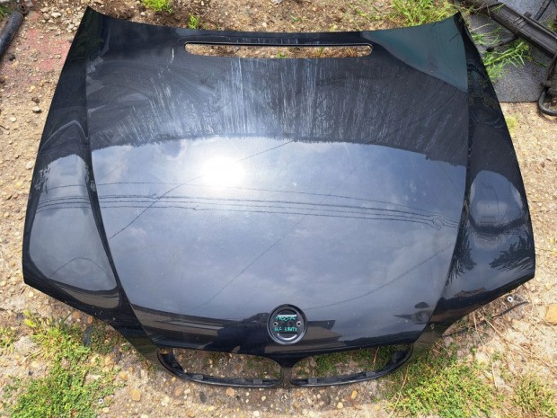 BMW E46 sedan touring facelift fekete black sapphire motorháztető gép