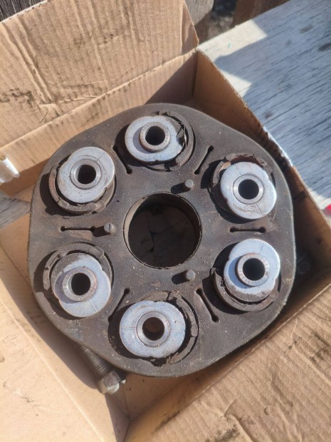 BMW E60E90 520 525 530 diesel Hardy t�rcsa