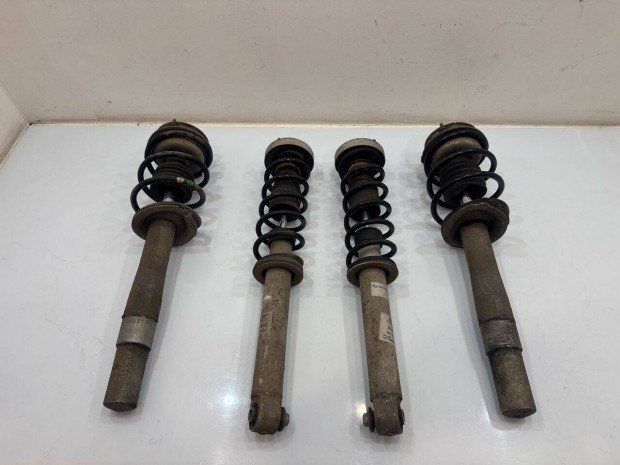 BMW E60 530d 306D3 231le M csomagos rug� szett leng�scsillap�t�val 313