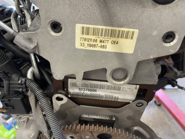 BMW E60-E61 520d Motor M47