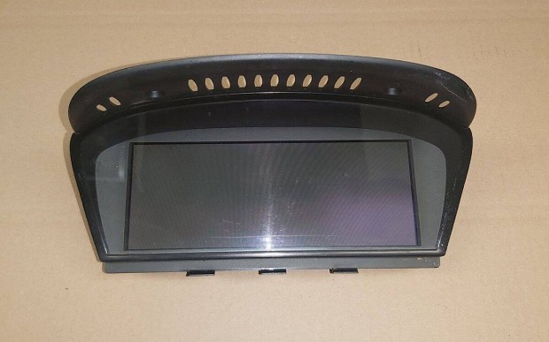 BMW E60-E61 Fedlzeti monitor 0890