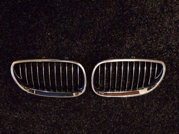 BMW E60 E61 (5-ös) díszrács / vese / hűtőrács Króm/fekete-króm