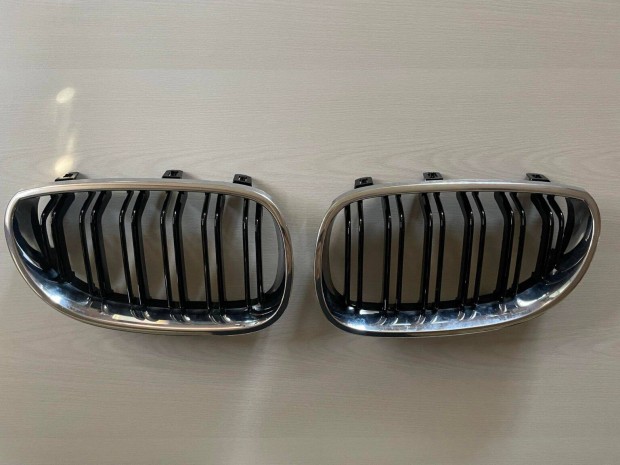 BMW E60 E61 (5-ös) díszrács / vese / hűtőrács M4 Style