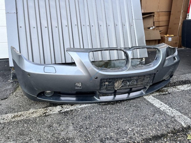 BMW E60 E61 gyári első lökhárító 2003-2007