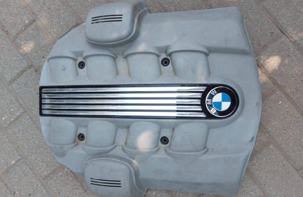 BMW E60, E61, E63, E64 motor felső burkolat. 545i, 645i