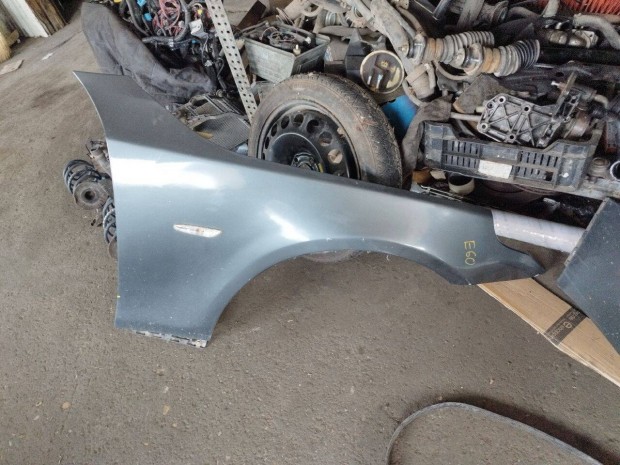 BMW E60 / E61 jobb első sárvédő