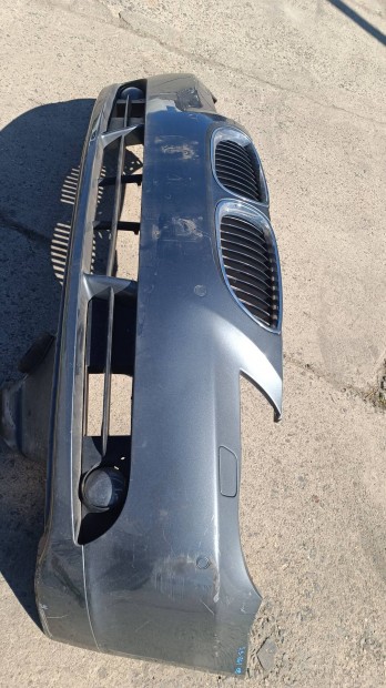 BMW E60 e61 2005 első mosós radaros komplett gyári bontott lökhárító