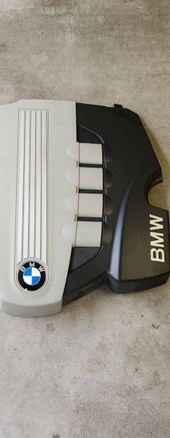 BMW E60 fels motor burkolat