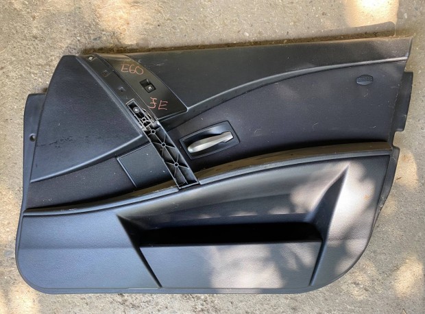 BMW E60 jobb első ajtókárpit
