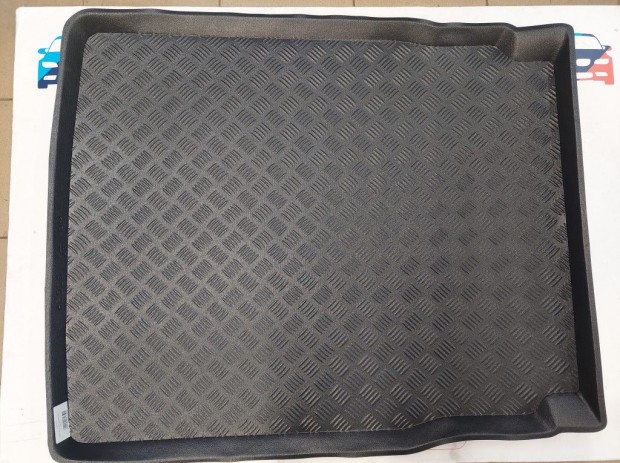 BMW E60 sedan csomagt�r �J csomagtart� t�lca gumit�lca csomagt�rt�lca