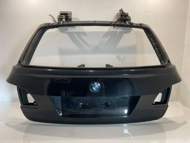BMW E61 csomagtr ajt