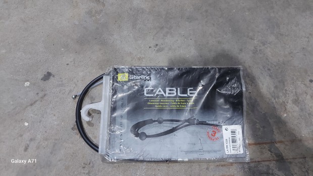 BMW E81 E82 E87 E88 04- H�ts� nyereg k�zif�kk�t�l k�zif�k bowden 0180