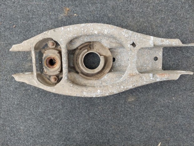 BMW E81 E82 E87 E88 E90 E91 E92 E93 E84 X1 bal jobb hátsó alsó nagy l