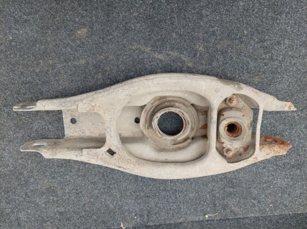 BMW E81 E82 E87 E88 E90 E91 E92 E93 E84 X1 bal jobb hátsó alsó nagy l