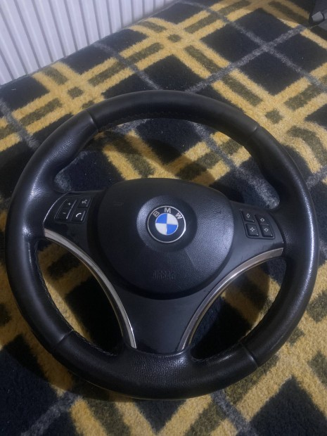 BMW E81 E82 E87 E88 E90 E91 E92 E93 E84 X1 multi kormny