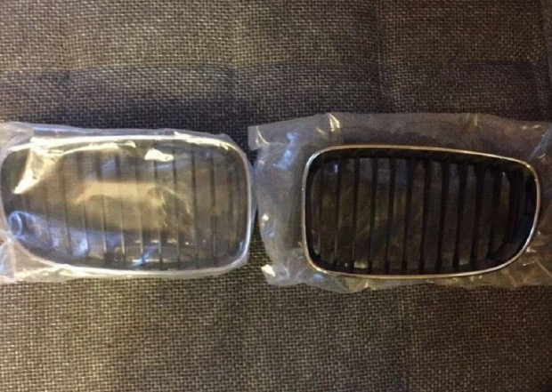 BMW E81 E82 E87 LCI E88 (1-es BMW) vese hűtőrács króm/fekete