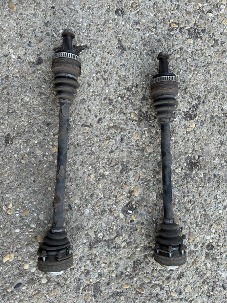 BMW E81 E87 N43 N43b16a 116i féltengely