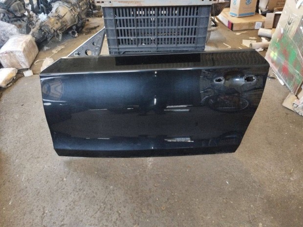 BMW E81 / E82 bal oldali ajtó üresen
