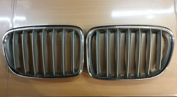 BMW E84 (X1 BMW) dszrcs / vese / htrcs krm/titan High