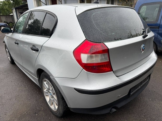 BMW E87 116i (2005) N45B16A Alkatr�szek #K�ls�s Rakt�r