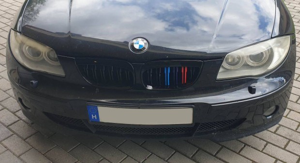 BMW E87 preface (1-es BMW) vese lakk fekete dup szé /M csík felül szél
