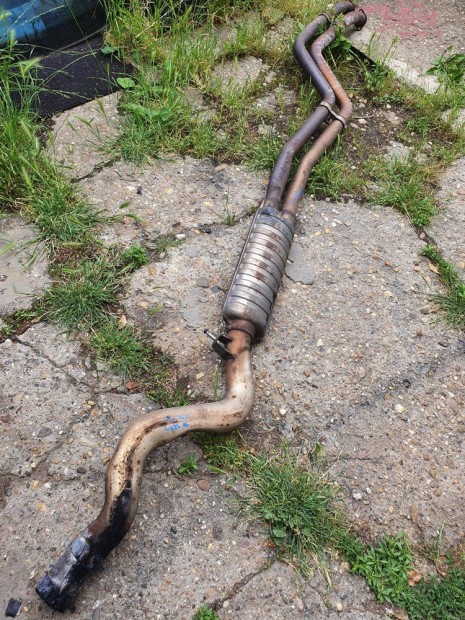 BMW E90 323i 325i 323 325 N52 N52N kipufog� cs� els� dob