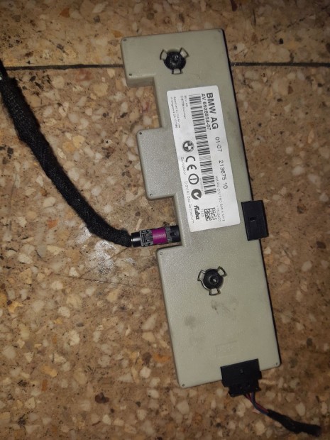 BMW E90 Antenna Erősítő