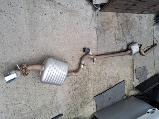 BMW E90 E91 318d 320d M47N2 kipufog� rendszer dob