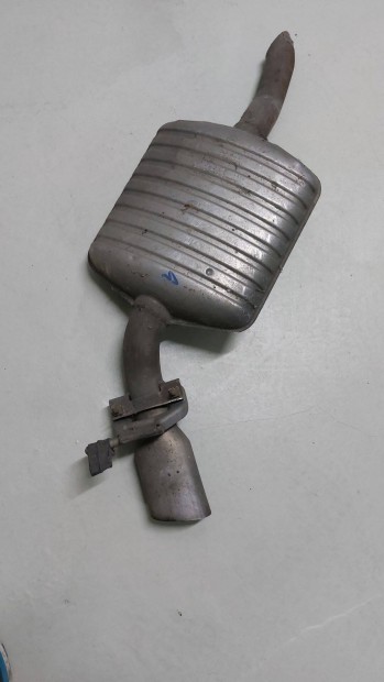 BMW E90 E91 320d gyri kipufog dob