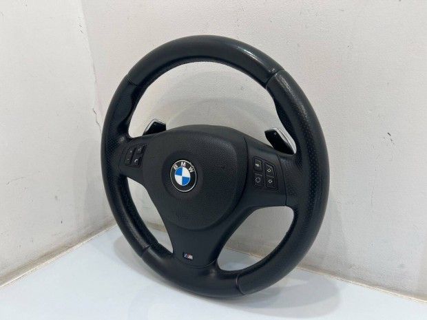 BMW E90 E91 E92 E93 E87 E88 E82 M sport Kormány SMG kormányváltó