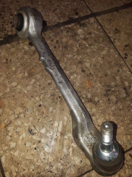 BMW E90 Jobb Első Lengőkar
