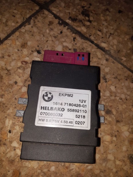 BMW E90 Üzemanyag Pumpa Relé