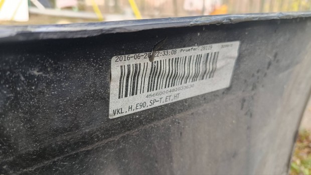 BMW E90 hts lkhrt Fekete!