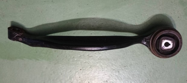 BMW E90 leng�kar 2 db  31126768983