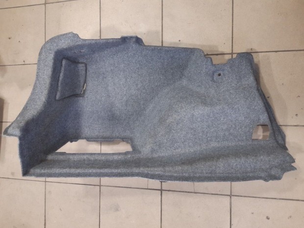 BMW E90 sedan sz�rke bal csomagt�r csomagtart� k�rpit oldalk�rpit